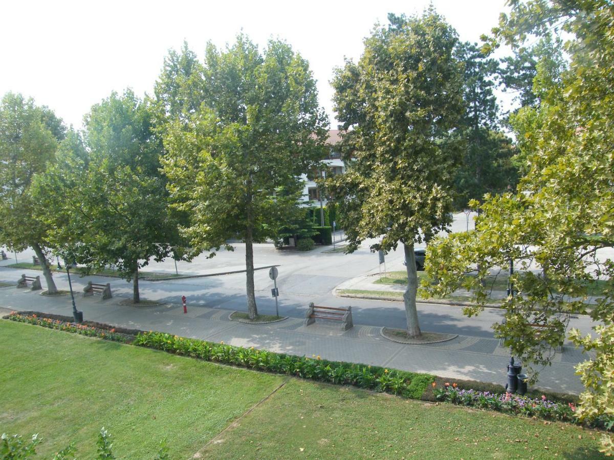 Park Sétány Apartman Balatonlelle Esterno foto